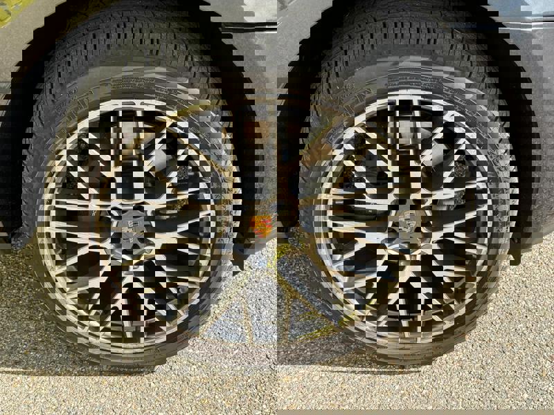 Image Porsche 慍慣⁮吨灹㤠䈵⠩ㄱ㈮㄰ⴳ⤾ 2.0 Phase 2 245 PDK7 PDLS+ TO GPS Caméra Carplay Sièges cuir élec à mémoires 18 positions chauffants